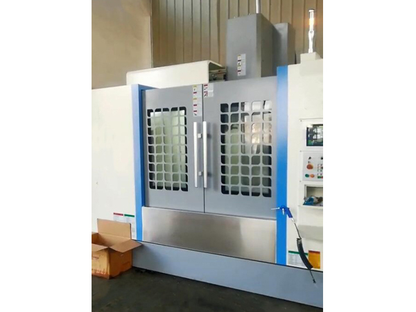 VM1270 Vertical Machining Center with 3 Axis VMC Linear rail