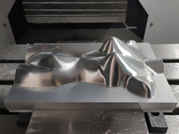Clothing Hanger Mold -Vertical Machining Center