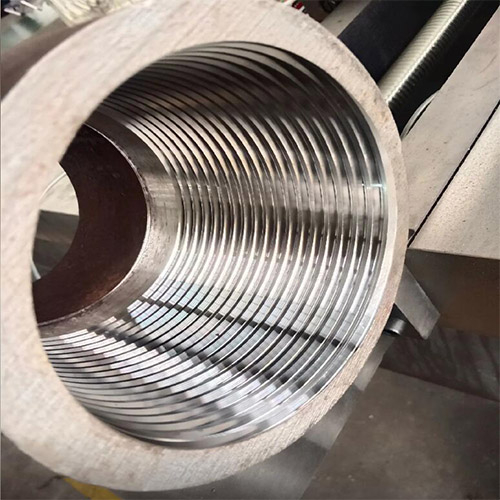 by pipe threading lathe