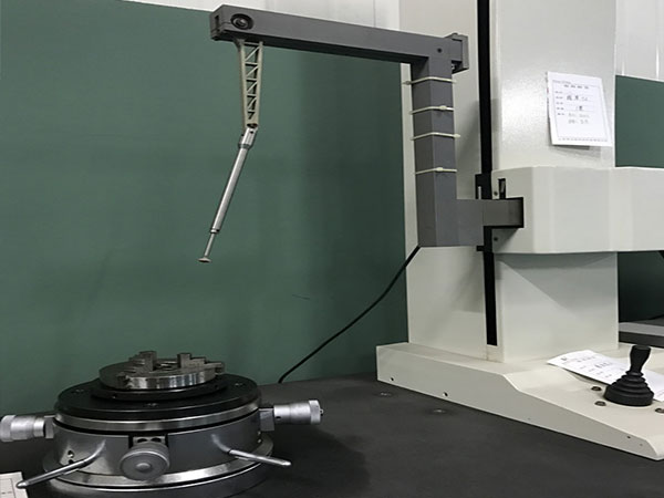 Roundness Measuring Instrument